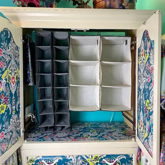 Collapsible Cubic Closet Hanging Shelves - Picture 7 of 8